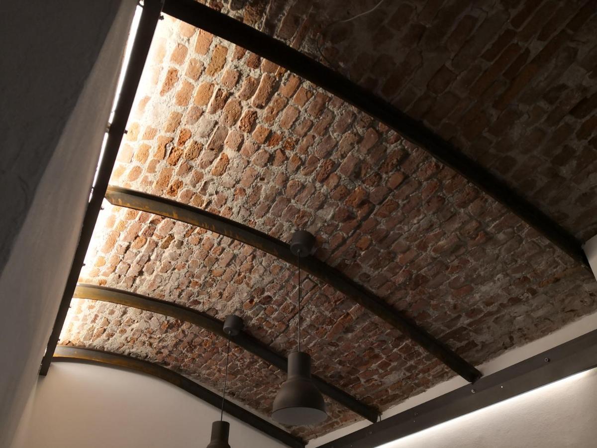 Domuscuneo Barra Di Ferro 3 Bianco Luaran gambar