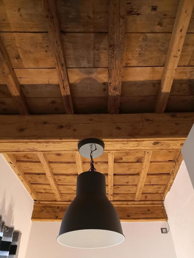 Domuscuneo Barra Di Ferro 3 Bianco Luaran gambar